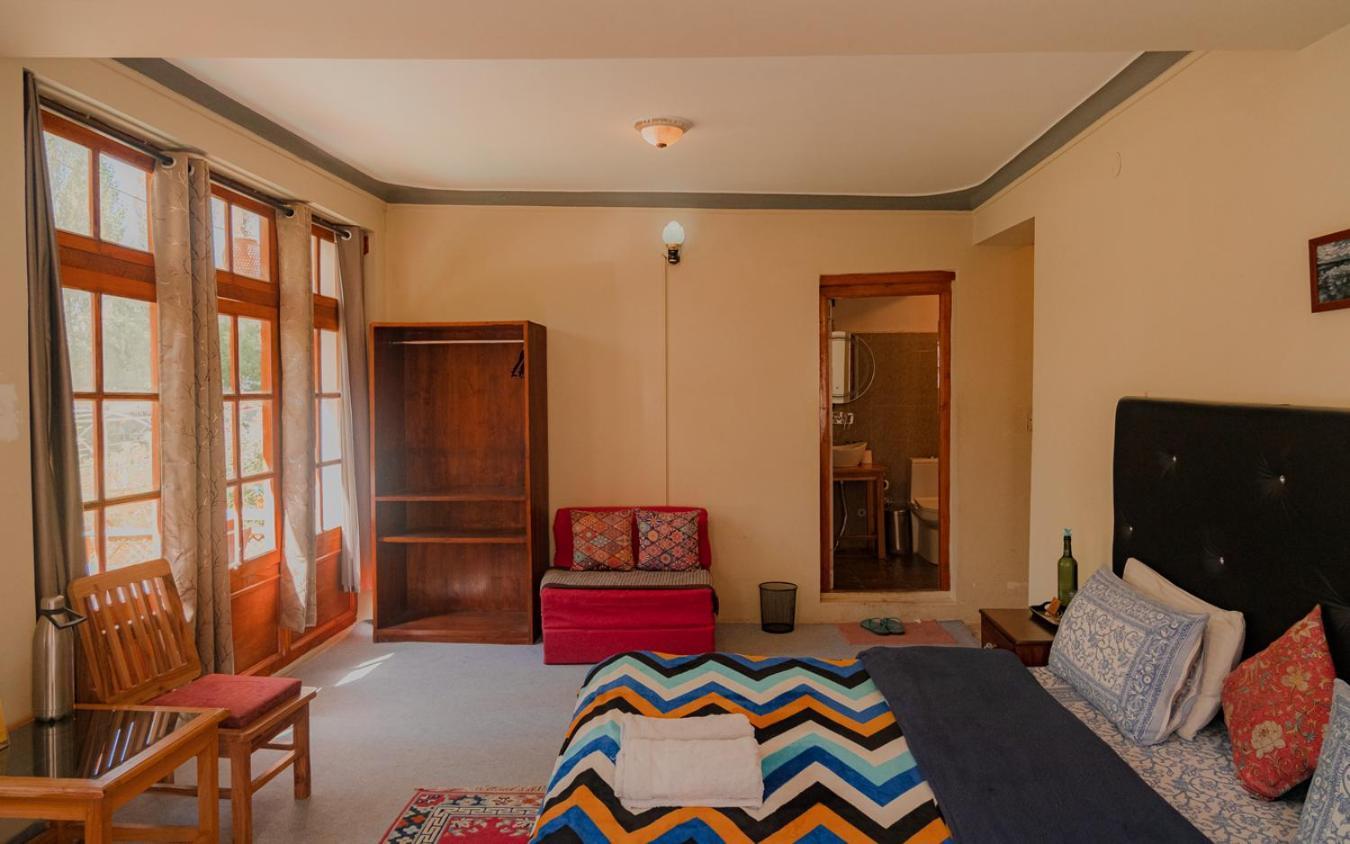 Hotel Snow Lion Ladakh Leh Esterno foto
